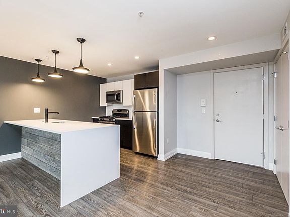 2nd image of 512 E Girard Ave APT 202