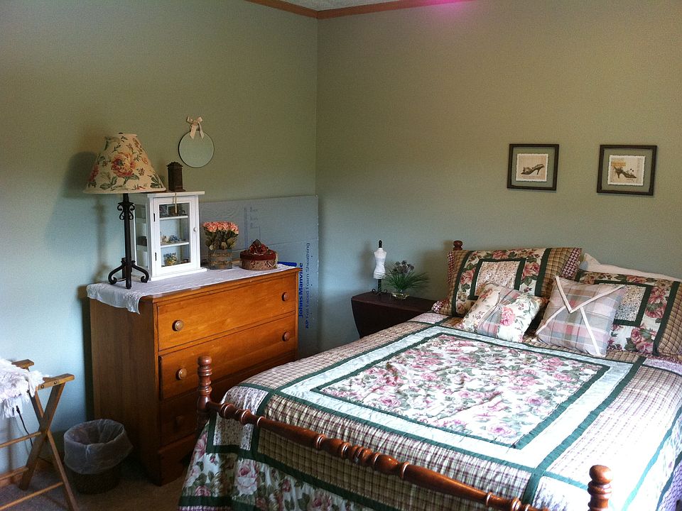 2nd image of 1850 Brothertown Rd