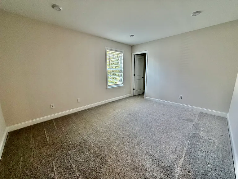 11212 Glasden Rd — Photo 26