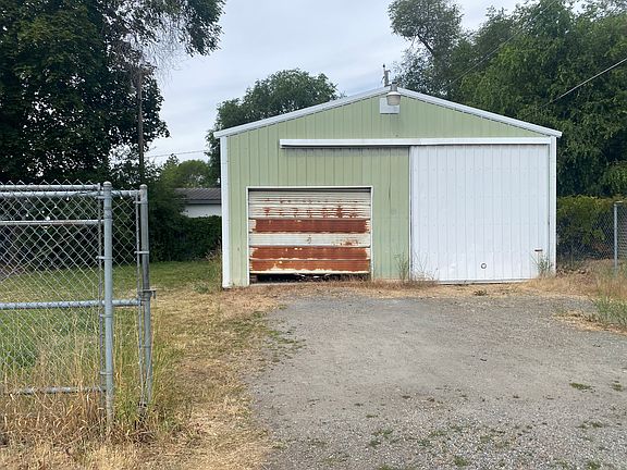 3rd image of 4323 E Grace Ave