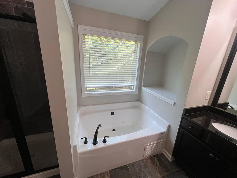 740 Middleton Pl — Photo 15