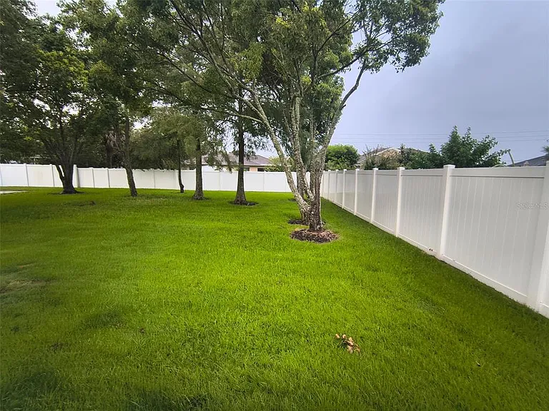 24 Felwood Ln — Photo 4