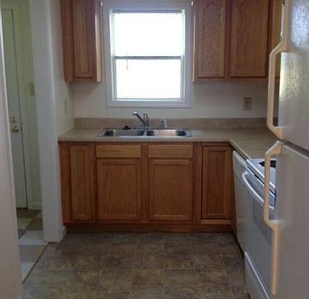 4th image of 1708 Purpura Dr