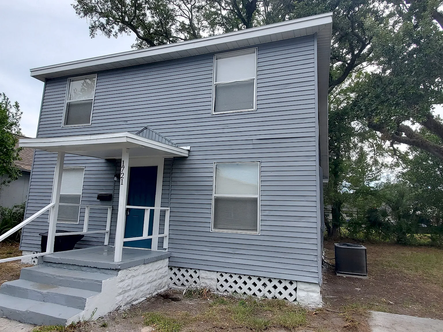 4 bed, 1354 sqft, $2,295 — Photo 1