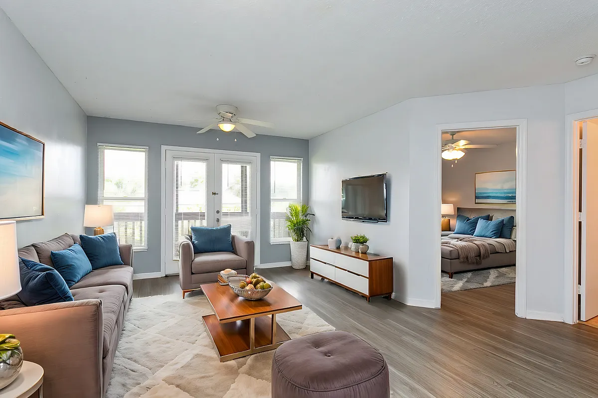 Building Photo - 296 Flower Ln #4