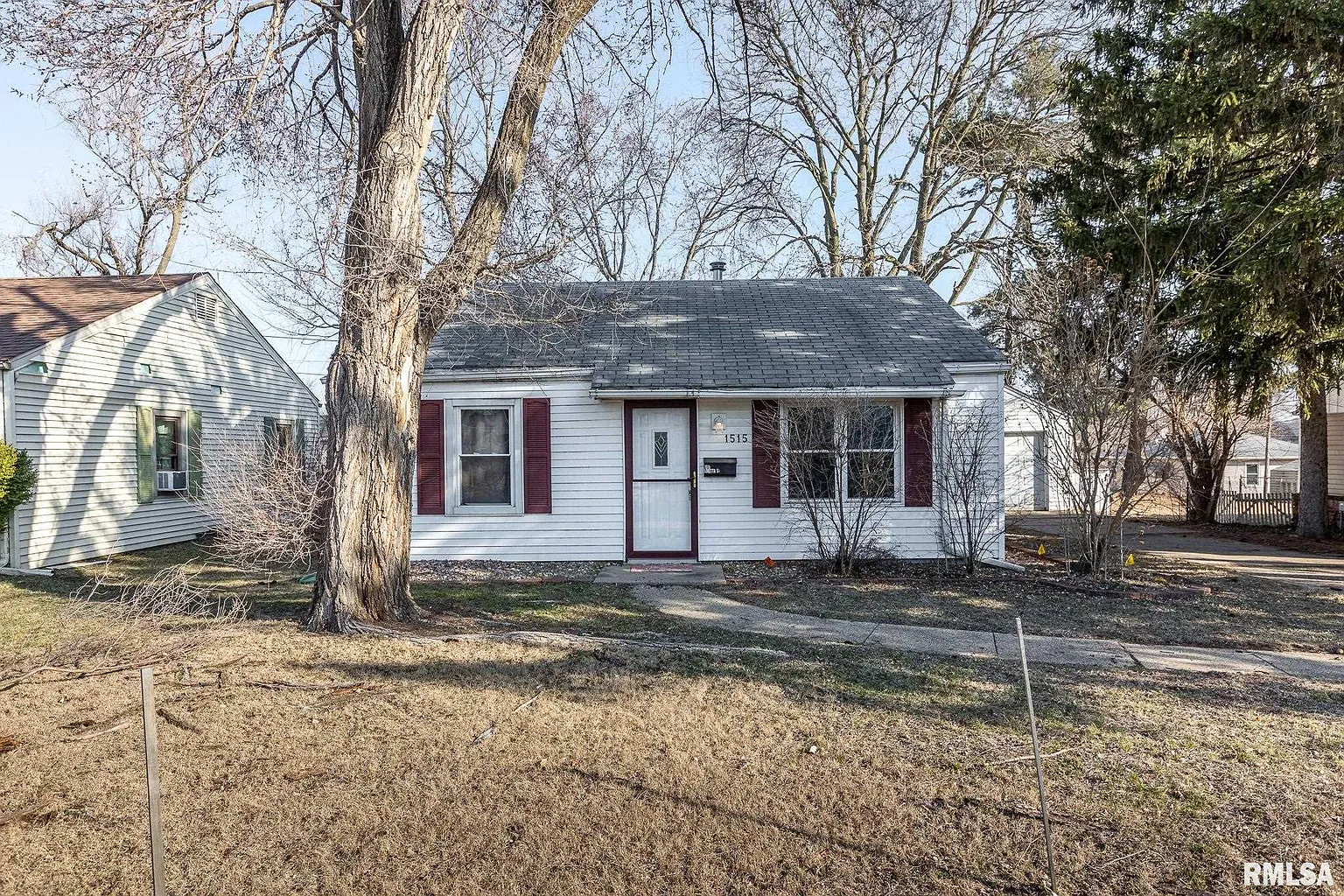 1515 Loretta St photo 1