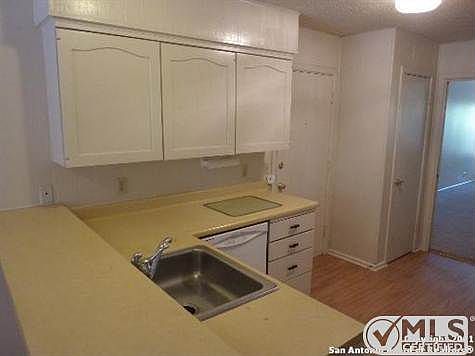 5th image of 626 Chauncey Dr #4