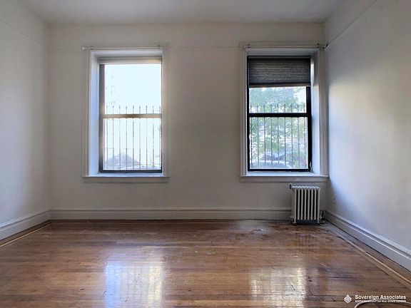5th image of 664 W 163rd St APT 61