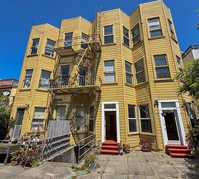 Stanyan At Oak Apartments — Photo 15