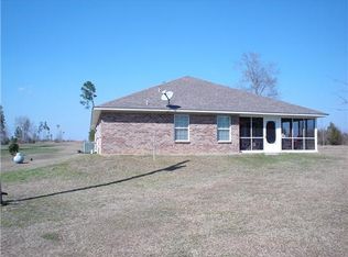 10 Race Path Rd, Mc Henry, MS 39561