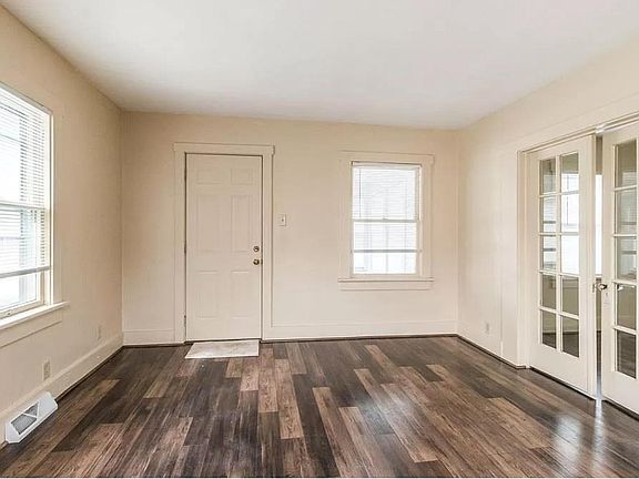 bedroom #1