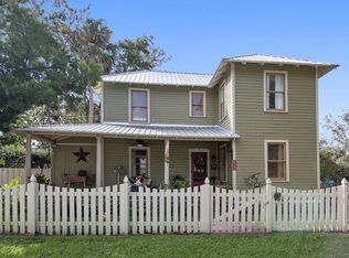 417 W 11th St, Sanford, FL 32771