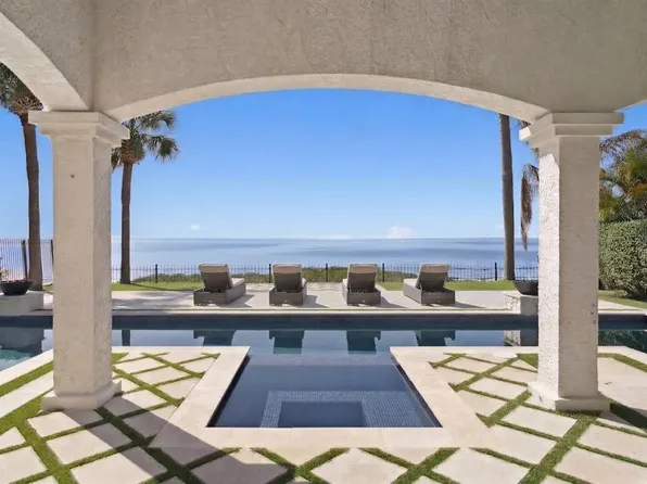 3915 Snapper Pointe Dr, Tampa, FL 33611