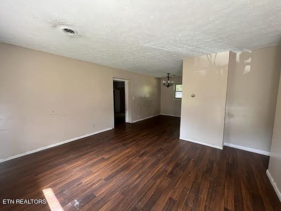 4th image of 6301 Milroy Ln