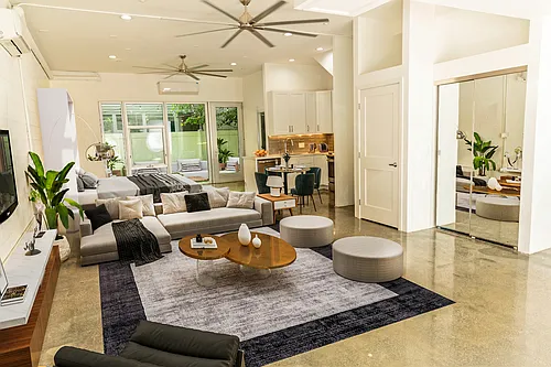 3450 Cahuenga Blvd W Photo 1