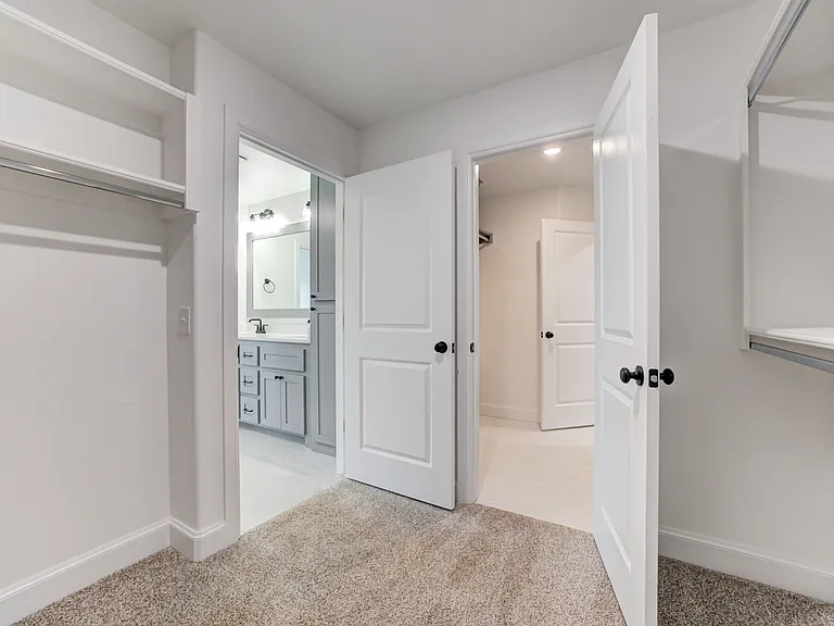 2712 Dunham Dr — Photo 34
