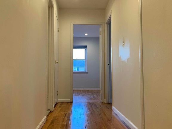 4th image of 1550 216th St
