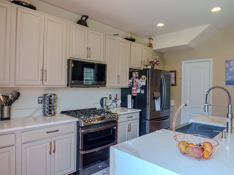2626 River Basin Ln — Photo 6