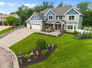 10301 176th St W, Lakeville, MN 55044