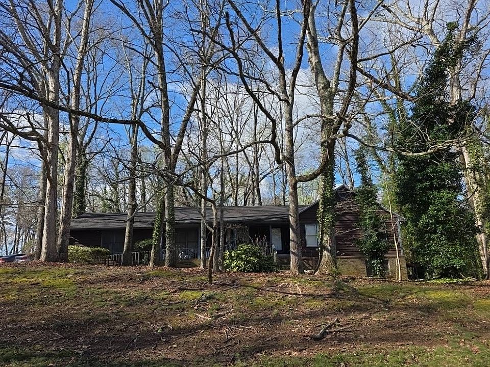 1st image of 979 Lost Creek Cir