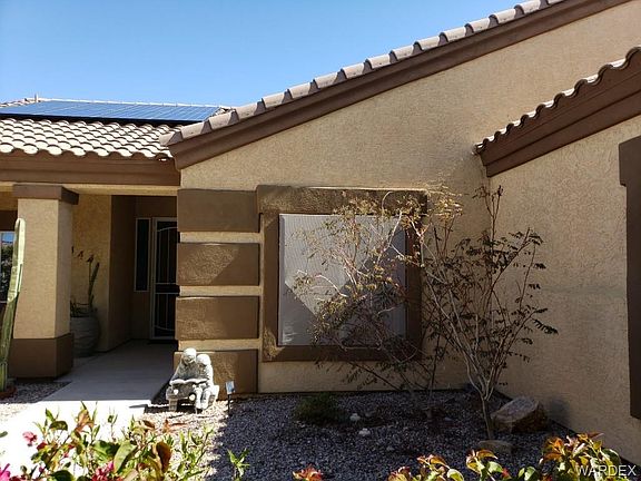 3rd image of 2667 Lantana Dr