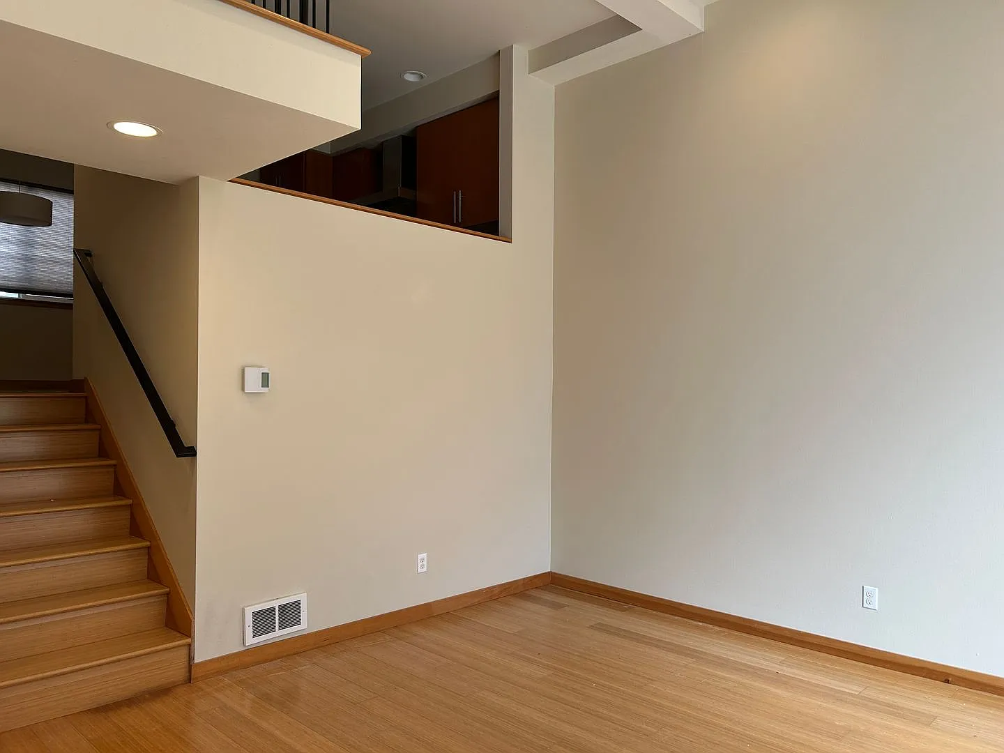 West Seattle townhome - 3BR w/ Oversized Windows! — Photo 2