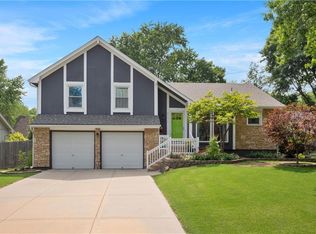 8970 Swarner Dr, Lenexa, KS 66219