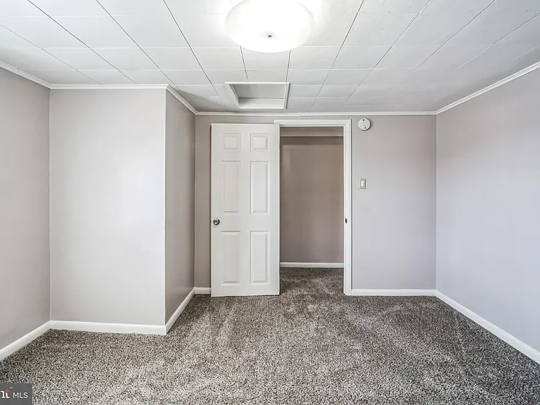 239 Lemonte St — Photo 18