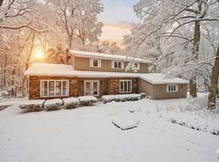 4011 Shadows Ct, Deforest, WI 53532