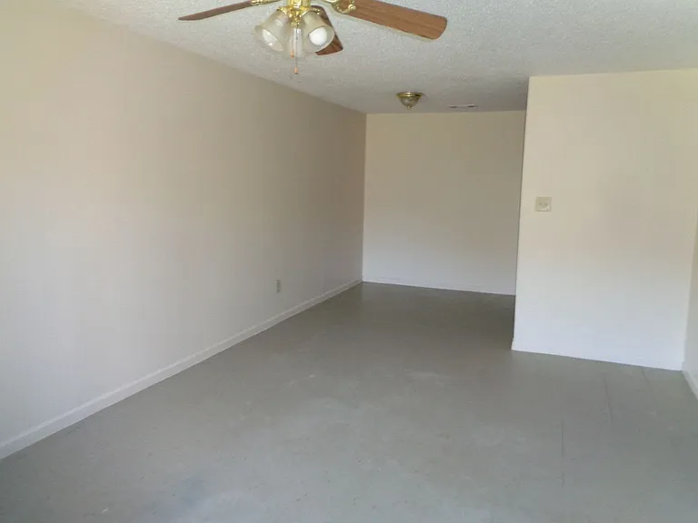 1475 Hadorn Rd — Photo 7