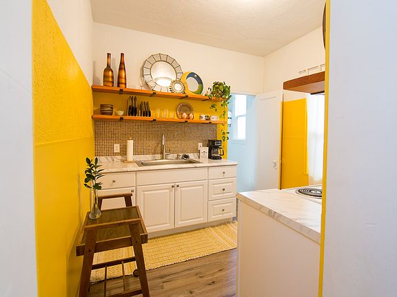 5th image of 2535 Adams Ave #1