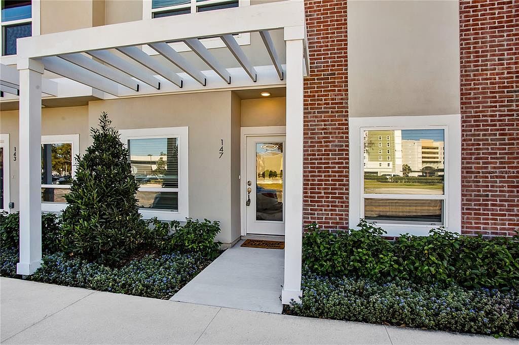 147 Fulton St, Sanford, FL 32771 Zillow