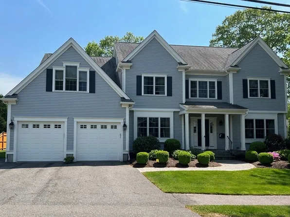 94 Arch St, Needham, MA 02492