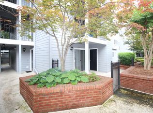 620 Granville Ct, Sandy Springs, GA 30328
