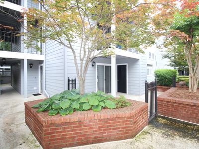 620 Granville Ct, Sandy Springs, GA, 30328