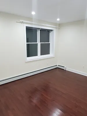 Rented by REMAX Elite | media 11