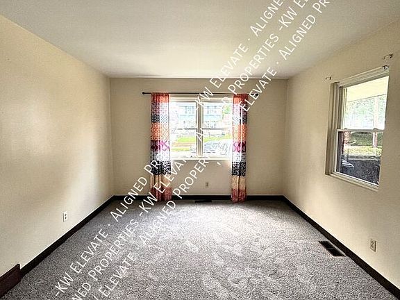 5th image of 481 Tompkins Ave #481
