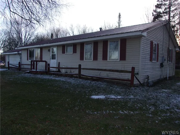 10660 Olean Rd, Chaffee, NY 14030