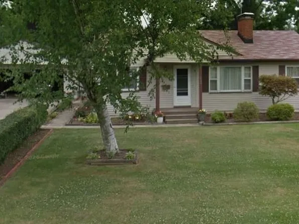 3790 Prospect St, Mogadore, OH 44260