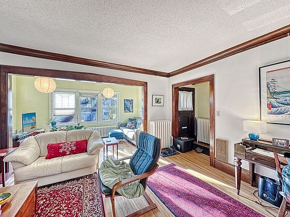 5th image of 2013 Ashland Ave