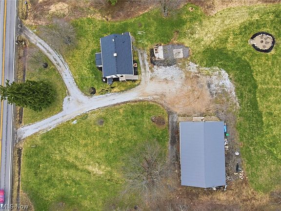 3rd image of 16176 Ravenna Rd