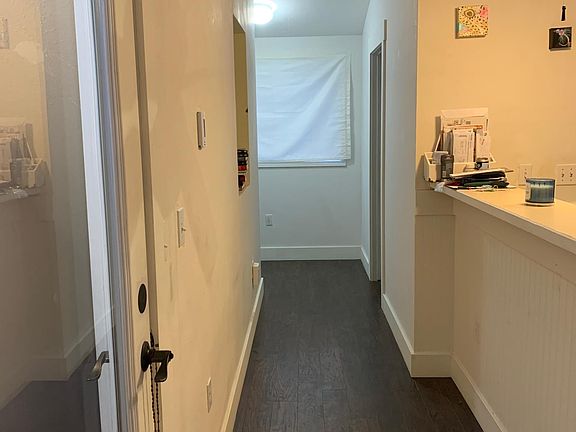 3rd image of 206 10th St #B