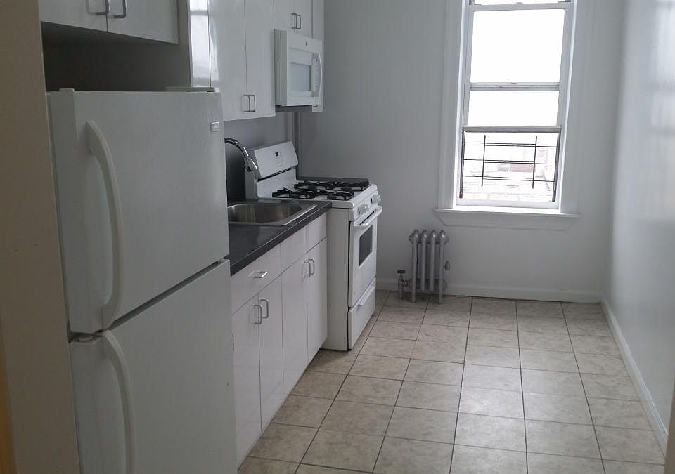 1st image of 15067 87th Ave