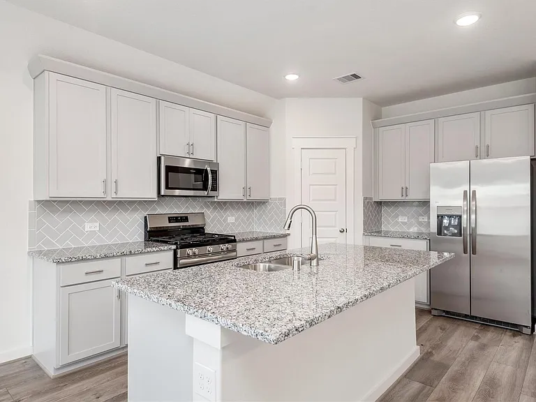 3111 W Frontier Ln — Photo 11