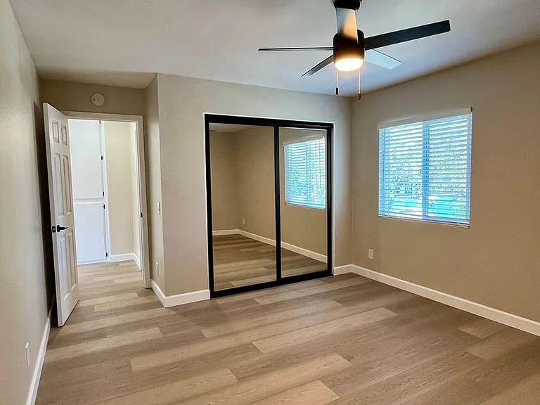 321 Waverly Pl #3 — Photo 9