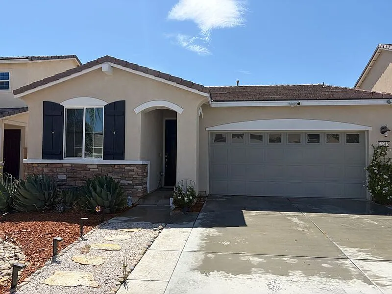 3 bed, 2.0 bath, 1547 sqft, $3,095 — Photo 2