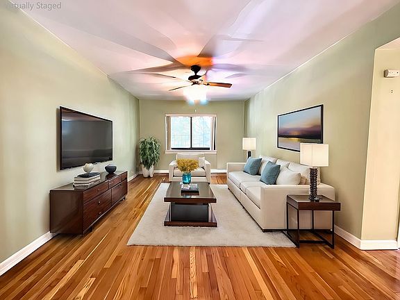 5th image of 8847 Bay 16 St #2D