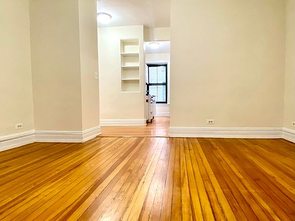 2nd image of 519 E 78th St APT 2E