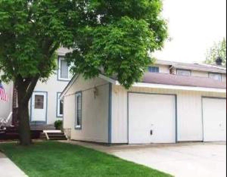 1st image of 242 Oakwood Ln