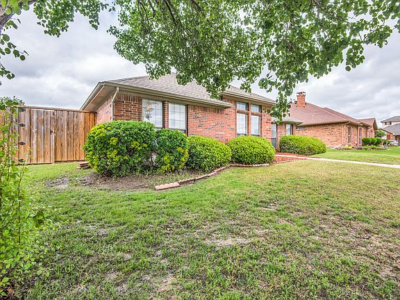 2nd image of 2115 Whitehurst Ln
